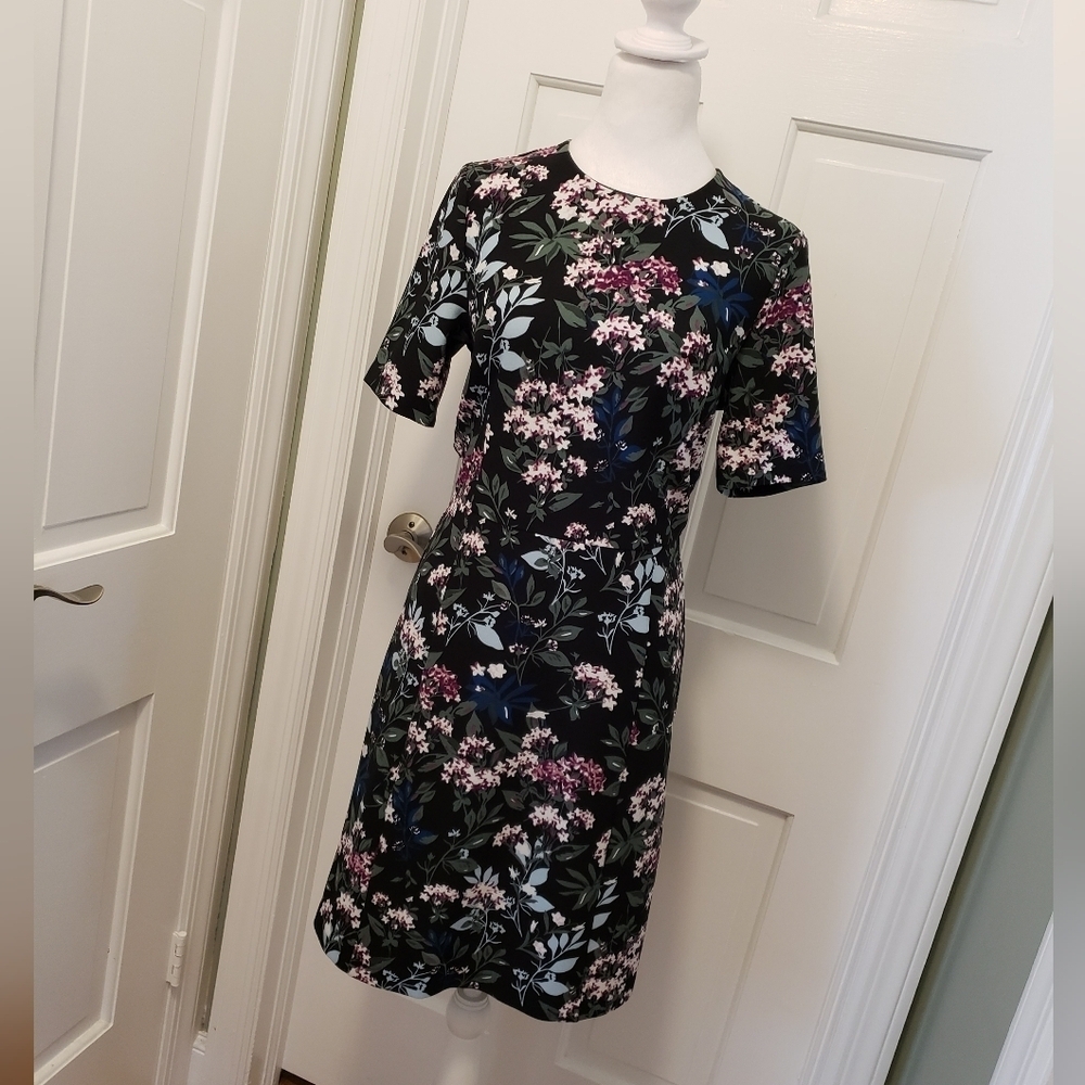 Ivanka Trump Floral Print Sheath Woven Knit Dress Size SP, Business, Classic
